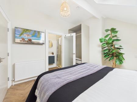 1 bedroom Terraced House to let in Rooms to Let