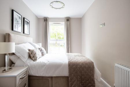 2 bedroom Apartment to let in Lesley Park Royal, Belfast, BT5