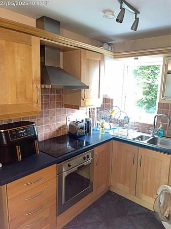 1 bedroom Flat to let in Stranmillis Court, Belfast, BT9