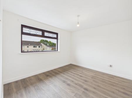 3 bedroom Terraced House to let in Ballycairn Close, Shawsbridge, Belfast, BT8