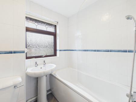 3 bedroom Terraced House to let in Ballycairn Close, Shawsbridge, Belfast, BT8