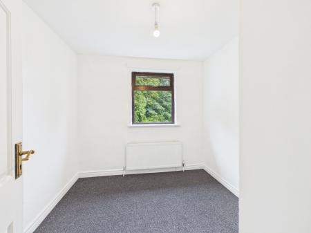 3 bedroom Terraced House to let in Ballycairn Close, Shawsbridge, Belfast, BT8