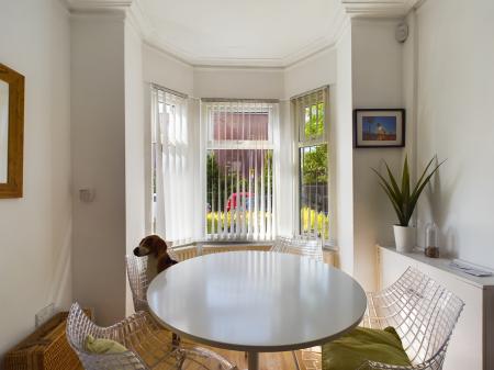 2 bedroom Terraced House to let in St Ives Gardens, Stranmillis, Belfast, BT9