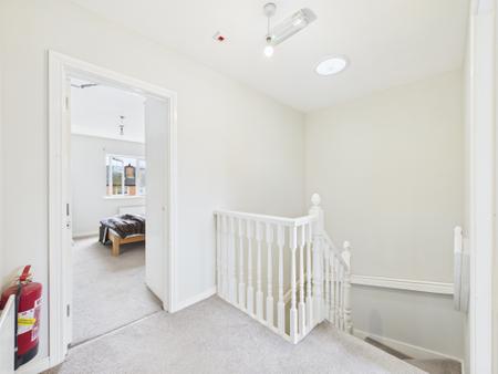 4 bedroom Semi-detached house to let in The Boulevard, Belfast, BT7