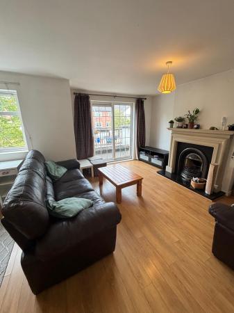 4 bedroom Semi-detached house to let in The Boulevard, Belfast, BT7