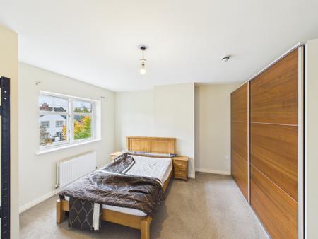 4 bedroom Semi-detached house to let in The Boulevard, Belfast, BT7