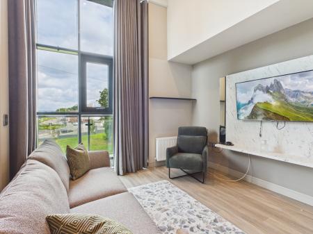 2 bedroom Flat to let in 60 Knocknagoney Road, Belfast, BT4