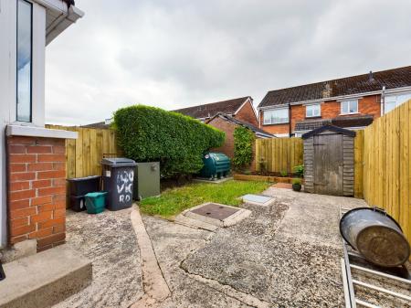 3 bedroom Terraced House to let in Victoria Road, Sydenham, BT4