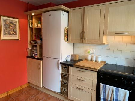 4 bedroom Town house to let in Ardenlee Park, Belfast, BT6