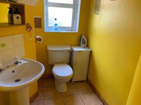 4 bedroom Town house to let in Ardenlee Park, Belfast, BT6
