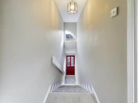2 bedroom Flat to let in Drumkeen Manor, Ormeau Road, Belfast, BT8