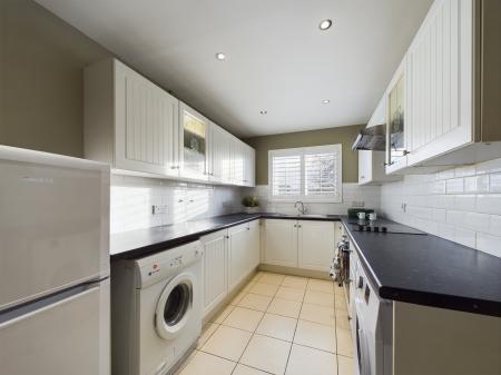 2 bedroom Flat to let in Drumkeen Manor, Ormeau Road, Belfast, BT8