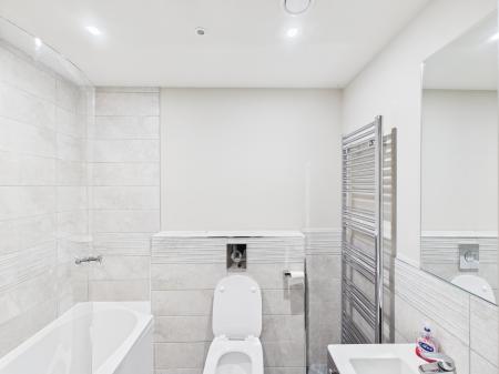 1 bedroom Apartment to let in 60 Knocknagoney Road, Belfast, BT4