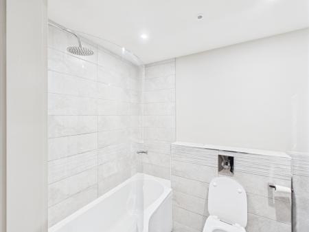 1 bedroom Apartment to let in 60 Knocknagoney Road, Belfast, BT4