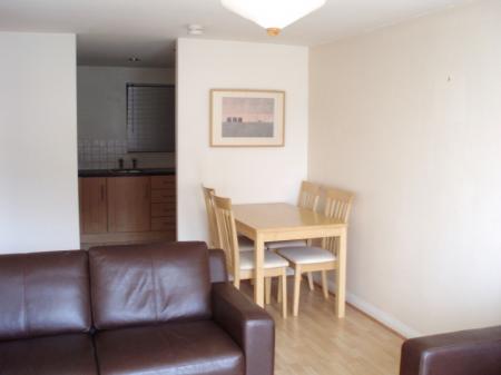 1 bedroom Flat to let in 107 Castle Street, Belfast, BT1
