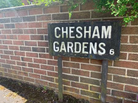 3 bedroom Semi-detached house to let in Chesham Gardens, Belfast, BT6