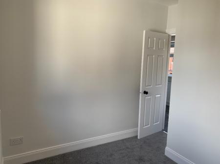 3 bedroom Semi-detached house to let in Chesham Gardens, Belfast, BT6
