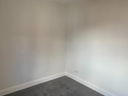 3 bedroom Semi-detached house to let in Chesham Gardens, Belfast, BT6