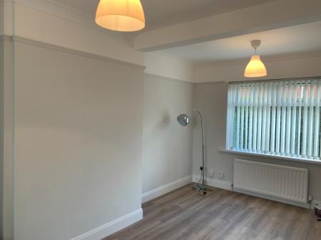 3 bedroom Semi-detached house to let in Chesham Gardens, Belfast, BT6