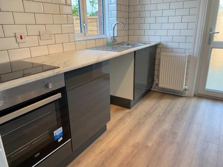 3 bedroom Semi-detached house to let in Chesham Gardens, Belfast, BT6