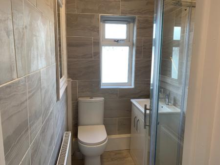 3 bedroom Semi-detached house to let in Chesham Gardens, Belfast, BT6