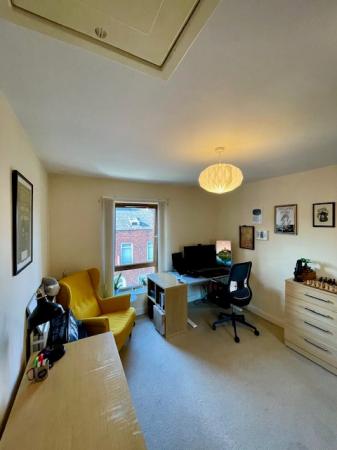 2 bedroom Flat to let in Thorndyke Street, Belfast, BT5