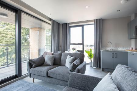 2 bedroom Apartment to let in 62 Knocknagoney Road, Belfast, BT4