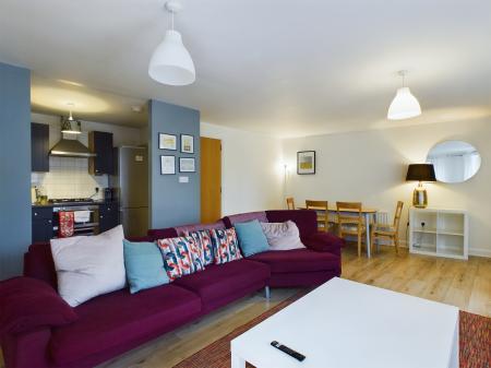 2 bedroom Flat to let in Old Bakers Court, Belfast, BT6