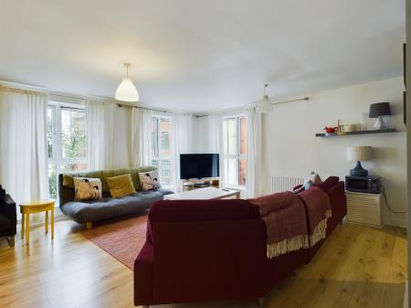 2 bedroom Flat to let in Old Bakers Court, Belfast, BT6