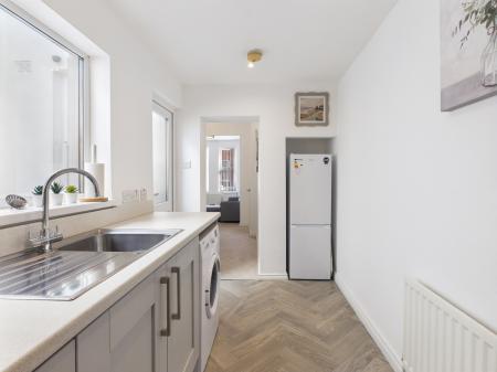 2 bedroom Terraced House to let in Ravenhill Street, Ravenhill Road, Belfast, BT6