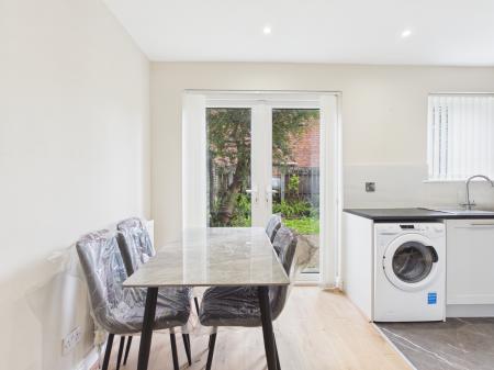 2 bedroom Terraced House to let in Northbrook Gardens, Belfast, BT9