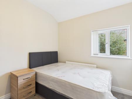 2 bedroom Terraced House to let in Northbrook Gardens, Belfast, BT9