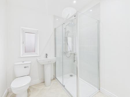 2 bedroom Terraced House to let in Northbrook Gardens, Belfast, BT9