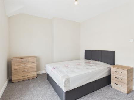 2 bedroom Terraced House to let in Northbrook Gardens, Belfast, BT9