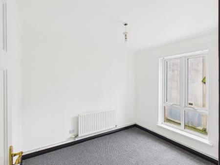 2 bedroom Flat to let in Ashburne Place, Belfast, BT7