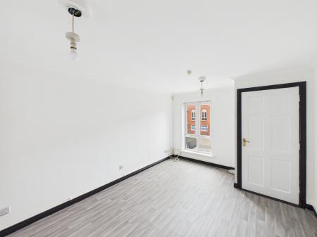 2 bedroom Flat to let in Ashburne Place, Belfast, BT7