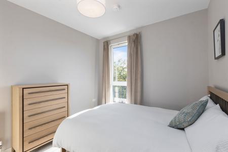 2 bedroom Flat to let in Newtownbreda Road, Belfast, BT8