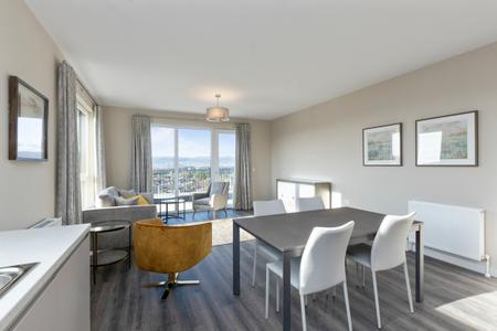 2 bedroom Flat to let in Newtownbreda Road, Belfast, BT8