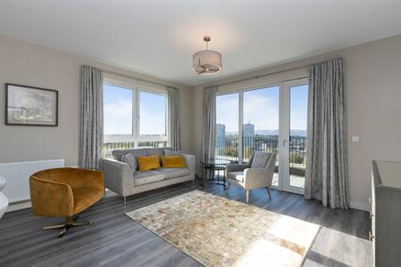 2 bedroom Flat to let in Newtownbreda Road, Belfast, BT8