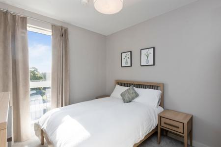 2 bedroom Flat to let in Newtownbreda Road, Belfast, BT8