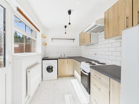 3 bedroom Terraced House to let in Greenville Road, Belfast, BT5