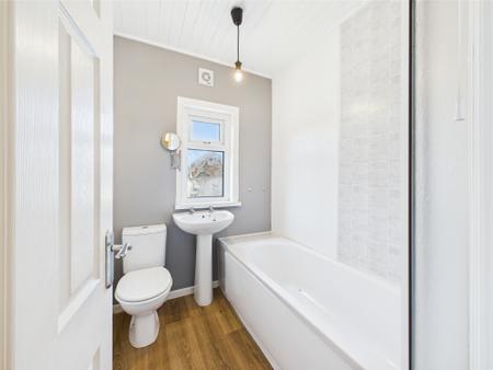 3 bedroom Terraced House to let in Greenville Road, Belfast, BT5