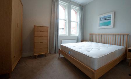 2 bedroom Apartment to let in 56 Rossmore Drive, Belfast, BT7