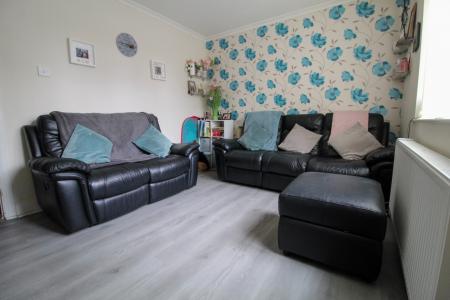 3 bedroom Semi-detached house for sale in Fairfield Road, Biggleswade, SG18