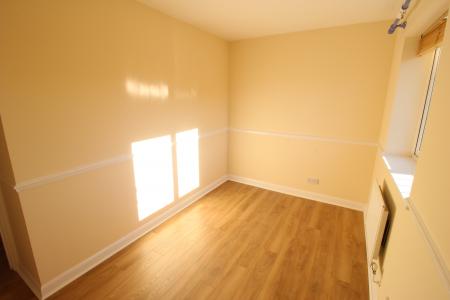 2 bedroom Terraced House to let in Weavers Green, Sandy, SG19