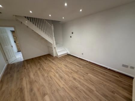 2 bedroom Terraced House to let in Weavers Green, Sandy, SG19