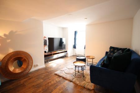 1 bedroom House share to let in High Street, Biggleswade, SG18