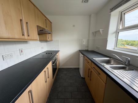 2 bedroom Flat to let in Honeysuckle Close, Biggleswade, SG18