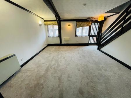 2 bedroom Flat to let in Whitehorse Street, Baldock, SG7