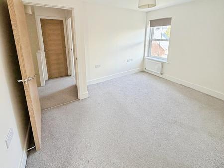 4 bedroom Semi-detached house to let in Sherrington Grove, Biggleswade, SG18